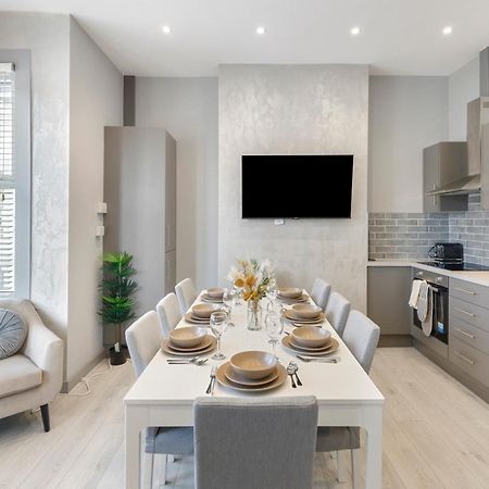 Wembley Luxury 3 Bedroom ロンドン エクステリア 写真