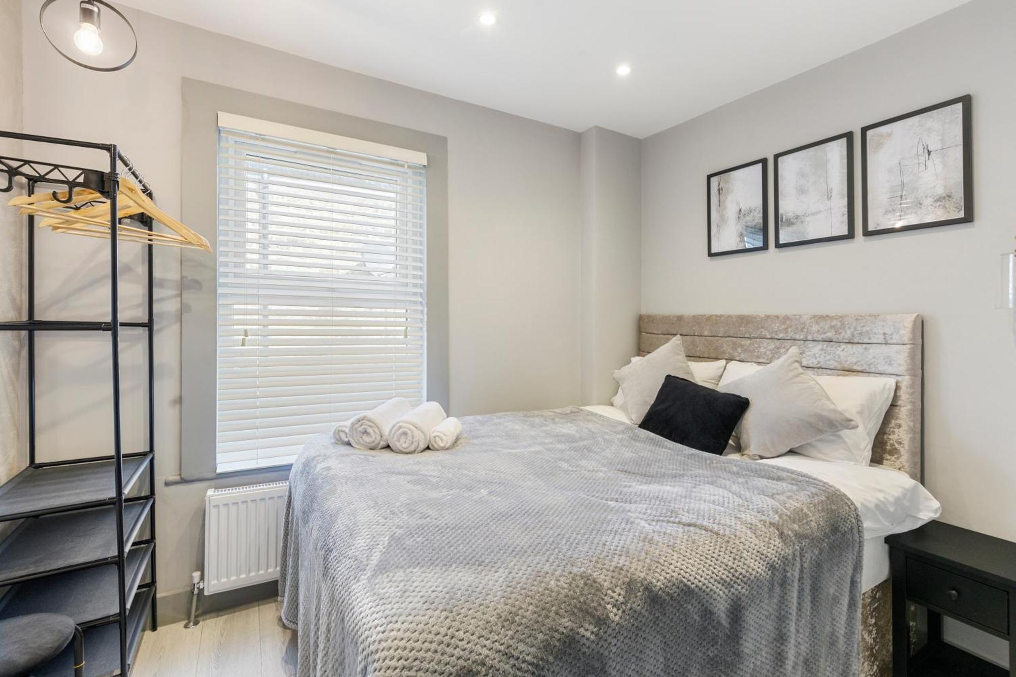 Wembley Luxury 3 Bedroom ロンドン エクステリア 写真