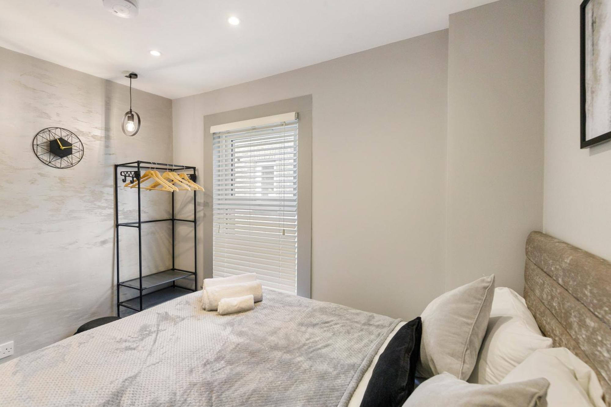 Wembley Luxury 3 Bedroom ロンドン エクステリア 写真