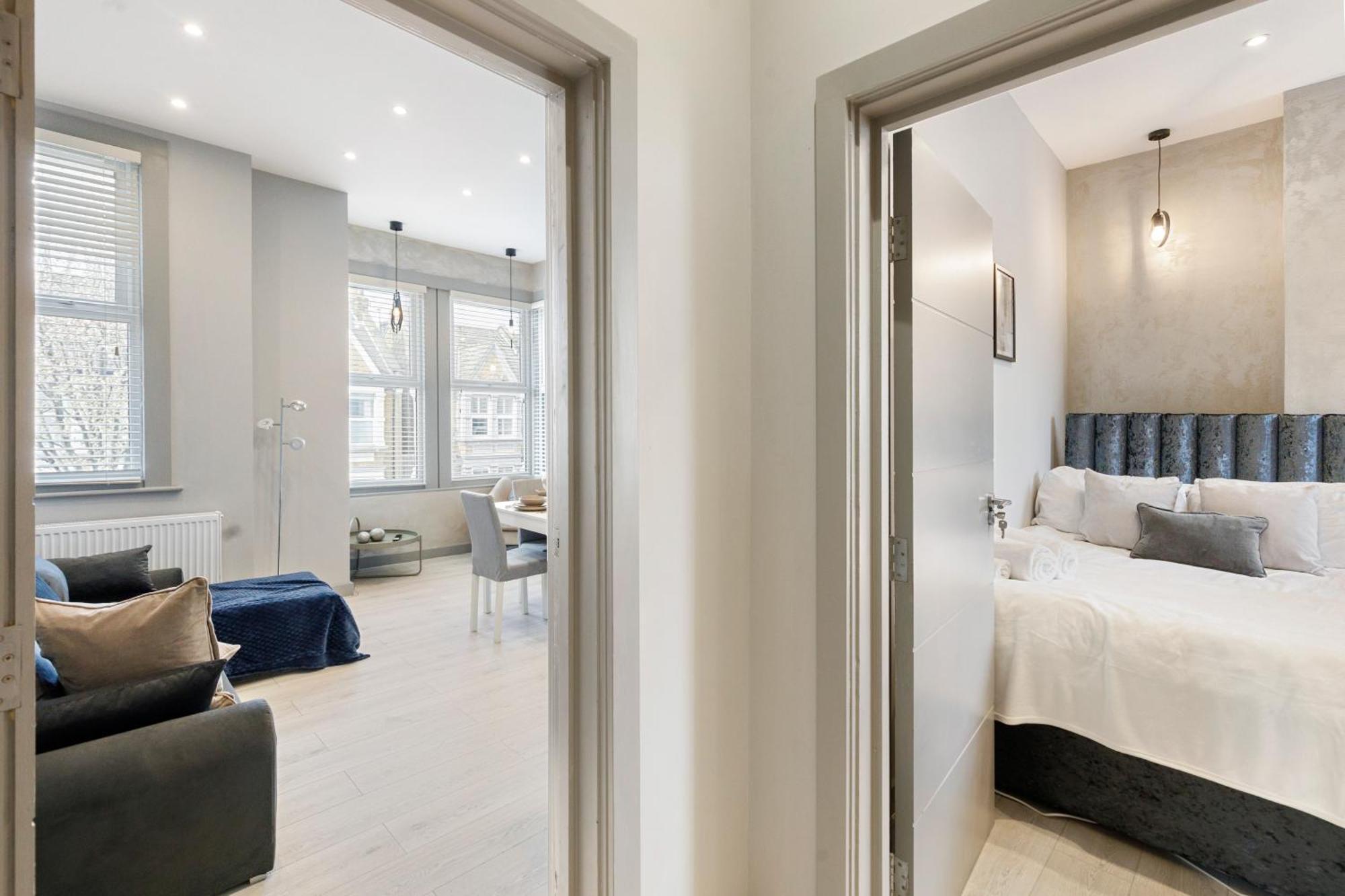 Wembley Luxury 3 Bedroom ロンドン エクステリア 写真