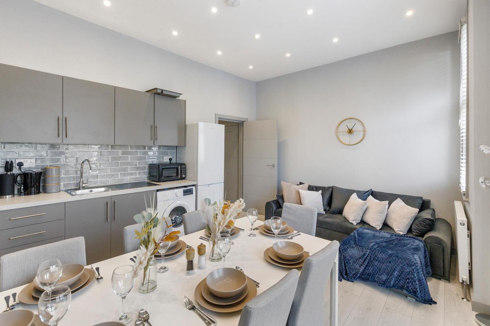 Wembley Luxury 3 Bedroom ロンドン エクステリア 写真
